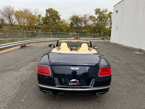 Used 2017 Bentley Continental GT image 21