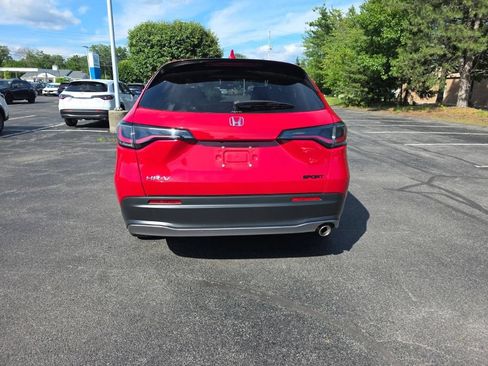 Certified 2025 Honda HR-V Sport image 6