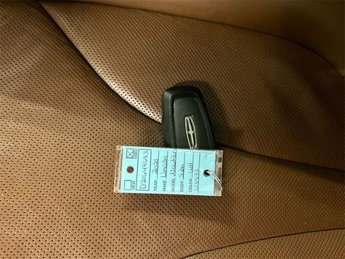 Used 2021 Lincoln Nautilus Reserve w/ Cargo Utility Package image 12