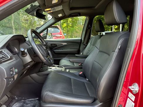 Used 2023 Honda Passport EX-L image 13