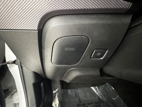 Used 2017 Ford Mustang Coupe image 25