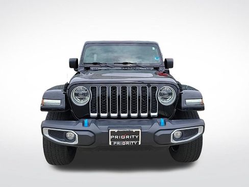 Used 2022 Jeep Wrangler Unlimited Sahara w/ Cold Weather Group AWD/4WD image 9