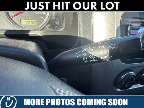 Used 2006 Suzuki Aerio SX FWD image 19