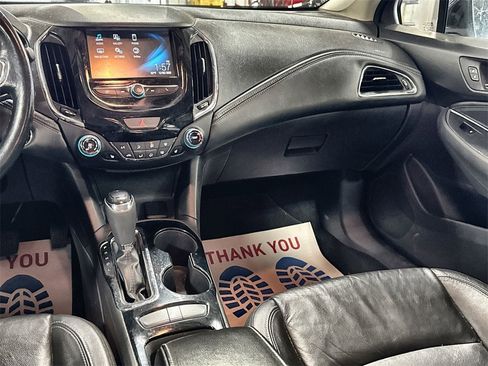 Used 2016 Chevrolet Cruze Premier image 26