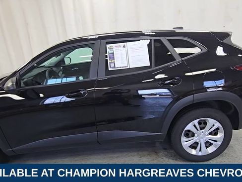 Used 2024 Chevrolet Trax LS FWD image 6