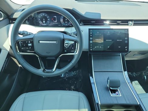 Used 2026 Land Rover Range Rover Evoque S AWD/4WD image 19