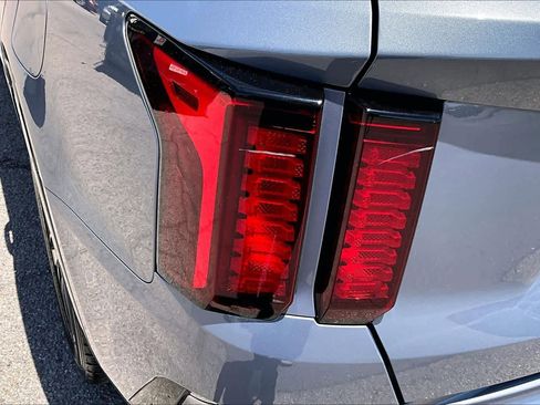 Used 2022 Kia Sorento S FWD image 27