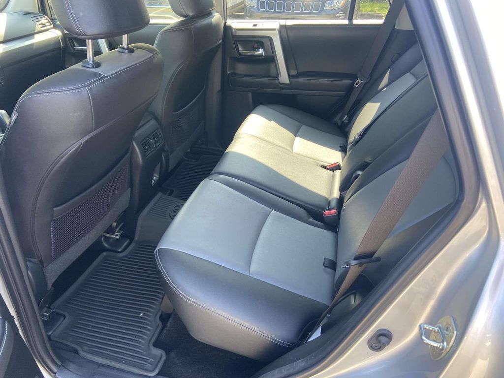 Used 2023 Toyota 4Runner SR5 Premium w/ Moonroof Package RWD image 21