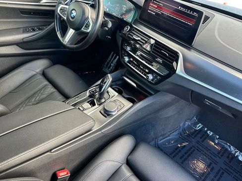 Used 2023 BMW 530i w/ M Sport Package RWD image 16