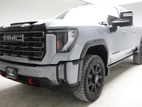 Used 2024 GMC Sierra 2500 AT4 w/ AT4 Premium Plus Package AWD/4WD image 1