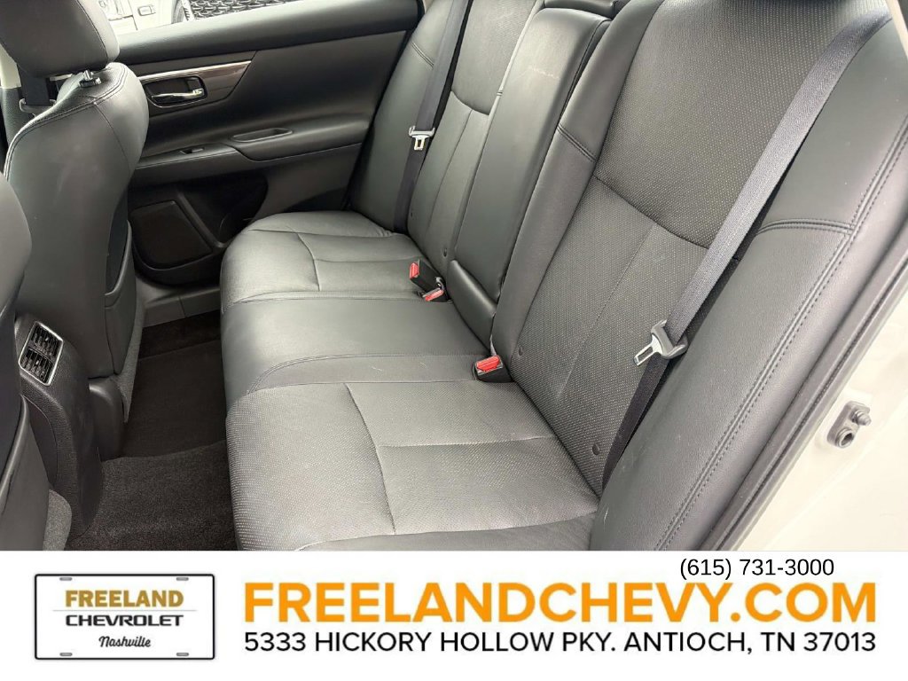 Used 2014 Nissan Altima 2.5 SL w/ Technology Package FWD image 18