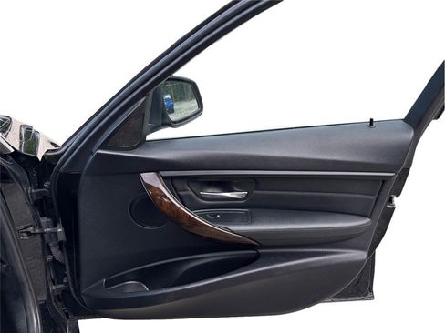 Used 2015 BMW 328i xDrive Wagon image 43