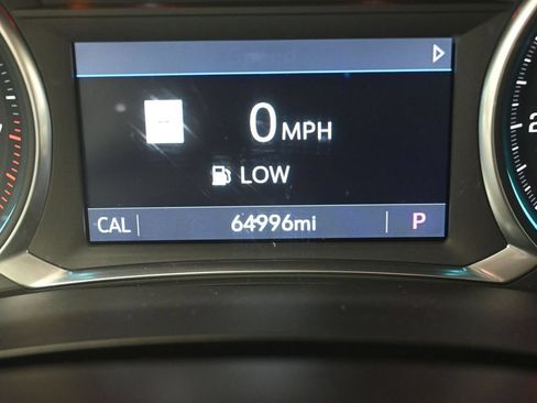Used 2021 Chevrolet Traverse Premier w/ Redline Edition FWD image 17