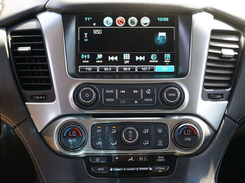 Used 2018 Chevrolet Tahoe LS AWD/4WD image 19