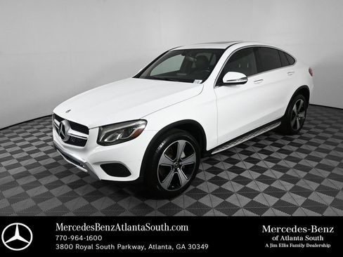 Used 2019 Mercedes-Benz GLC 300 4MATIC Coupe image 1