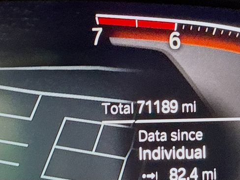 Used 2022 BMW 430i Convertible image 16