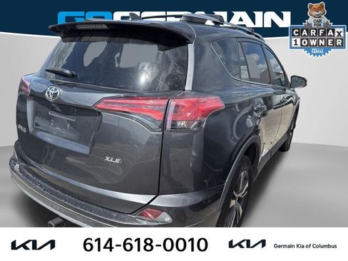 Used 2018 Toyota RAV4 XLE image 5