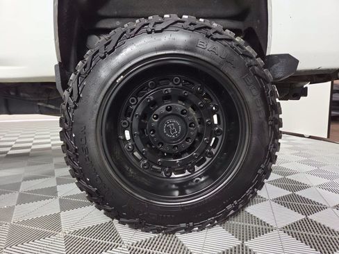 Used 2018 Chevrolet Silverado 2500 High Country AWD/4WD image 16