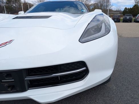 Used 2015 Chevrolet Corvette Stingray Coupe RWD image 10