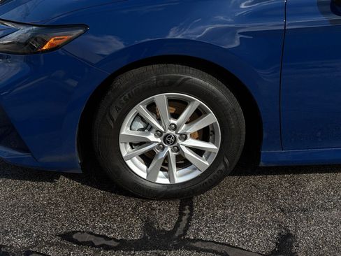 Used 2025 Toyota Camry LE image 34
