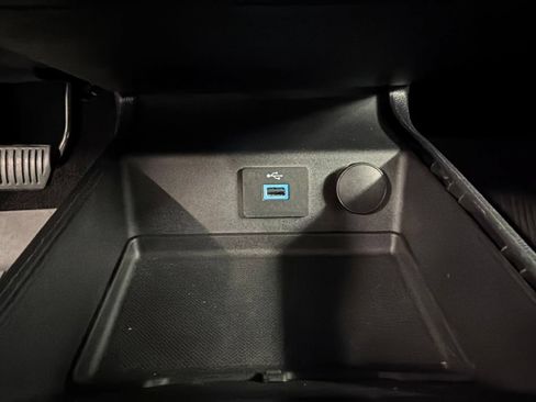 Certified 2017 Ford Fusion SE FWD image 14