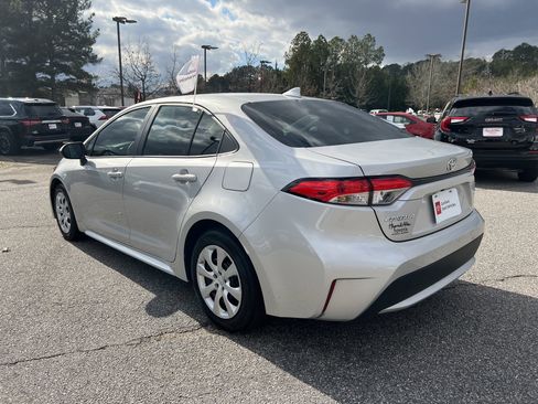 Certified 2022 Toyota Corolla LE image 15