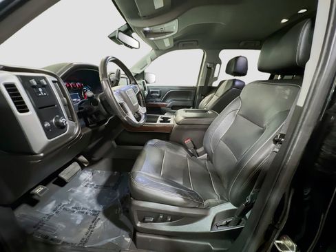 Used 2018 GMC Sierra 1500 SLT w/ Enhanced Driver Alert Package RWD image 16