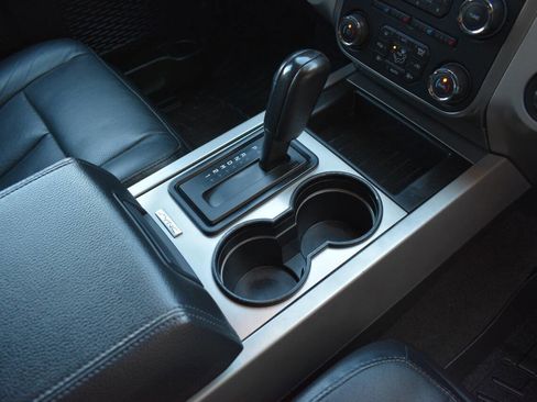 Used 2017 Ford Expedition EL XLT w/ Equipment Group 202A image 29