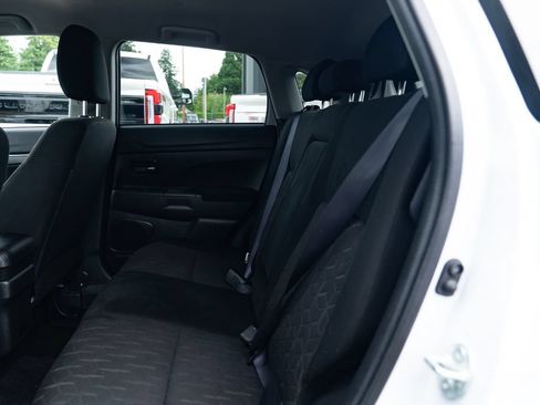 Used 2023 Mitsubishi Outlander Sport ES AWD/4WD image 21
