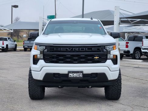 Certified 2023 Chevrolet Silverado 1500 Custom image 2