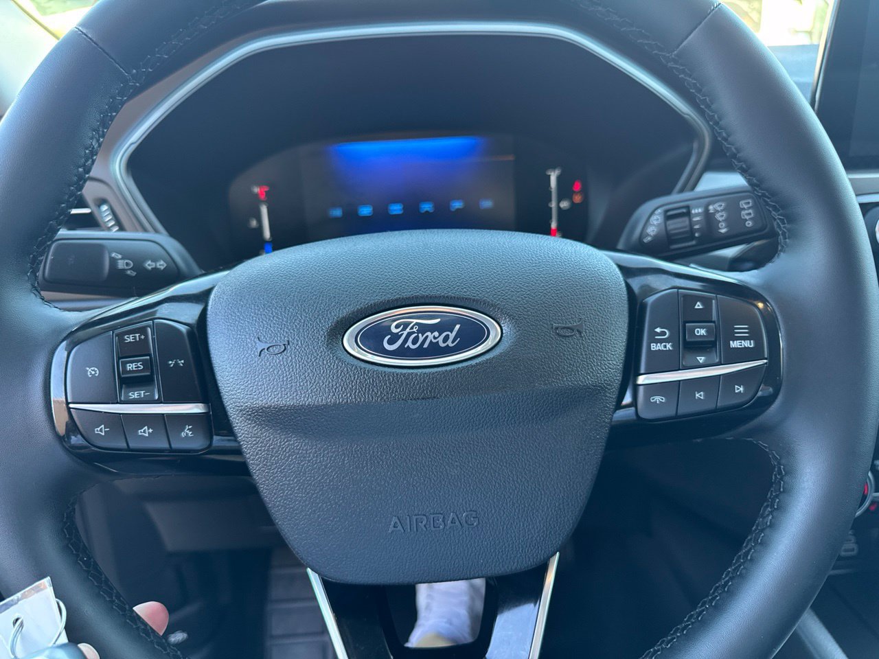 Certified 2025 Ford Escape Active w/ Cold Weather Package AWD/4WD image 9