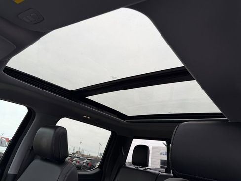 Used 2023 Ford F150 Lariat w/ Trailer Tow Package image 30