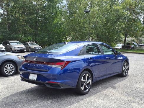 Used 2023 Hyundai Elantra SEL w/ Convenience Package image 6