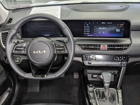 Certified 2024 Kia Seltos SX w/ SX Sunroof Package AWD/4WD image 5