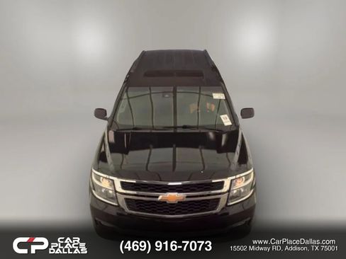 Used 2016 Chevrolet Suburban LT RWD image 2