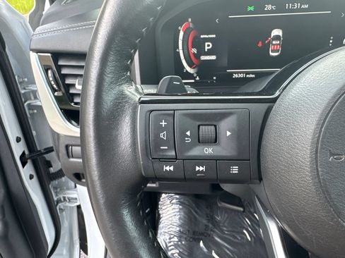Used 2024 Nissan Rogue SL w/ SL Premium Package FWD image 26