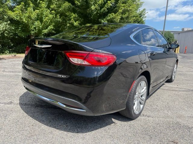 Used 2015 Chrysler 200 Limited w/ Convenience Group FWD image 4