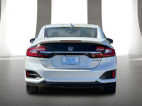 Used 2019 Honda Clarity Plug-In Hybrid image 5