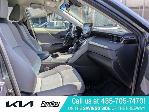Used 2021 Toyota Venza LE AWD/4WD image 30