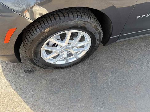 Used 2022 Chevrolet Equinox LT image 32
