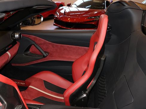 Certified 2021 Ferrari 812 GTS RWD image 41