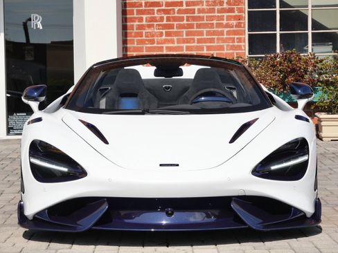 Used 2022 McLaren 765LT RWD image 2