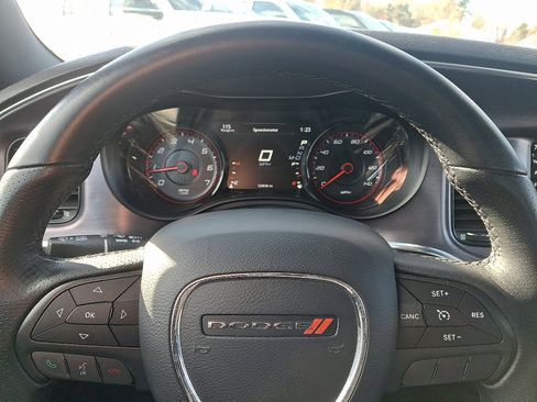 Used 2017 Dodge Charger SXT w/ Blacktop Package image 19