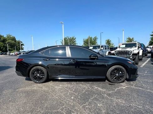 Used 2025 Toyota Camry SE w/ Multimedia Upgrade Package FWD image 13
