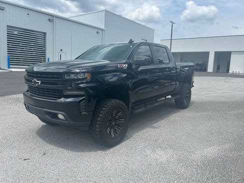 Used 2020 Chevrolet Silverado 1500 RST AWD/4WD image 2