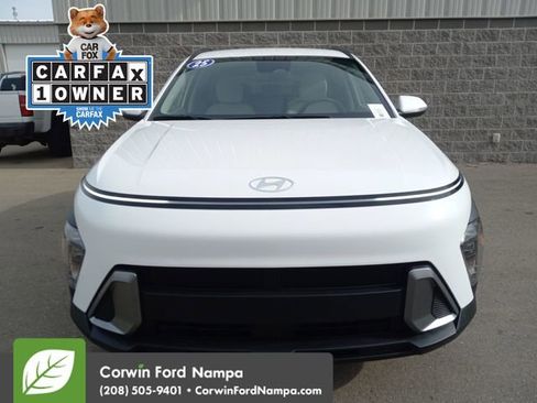 Used 2025 Hyundai Kona SEL AWD/4WD image 8