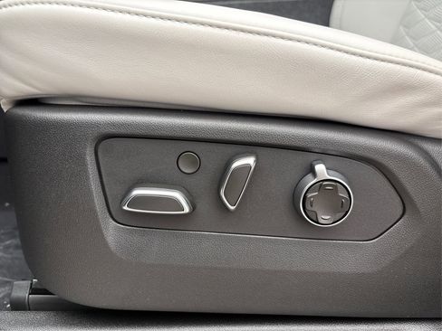 New 2025 Cadillac Escalade Sport Platinum image 31