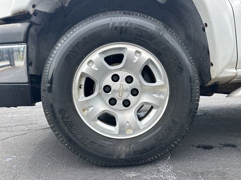 Used 2005 Chevrolet Avalanche Z66 w/ Sun And Sound Package RWD image 12