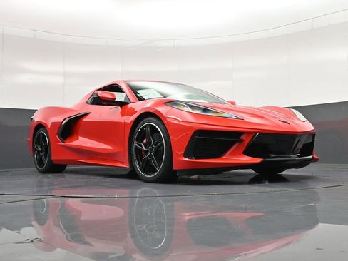 Used 2022 Chevrolet Corvette Stingray Convertible w/ 1LT RWD image 35