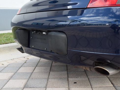 Used 2000 Porsche 911 Carrera 4 image 24